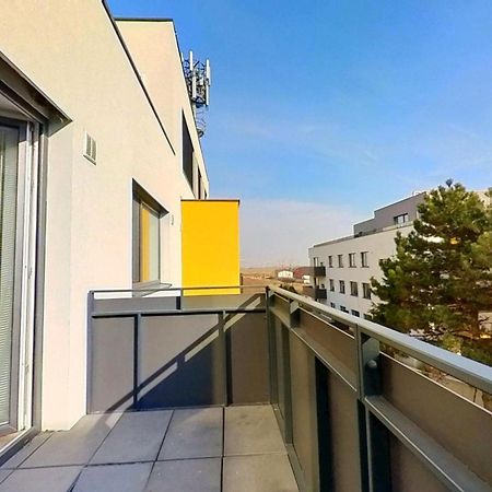 Air-Conditioned 2 Room Apartment, With Terrace, Rovinka, 302 Exterior photo