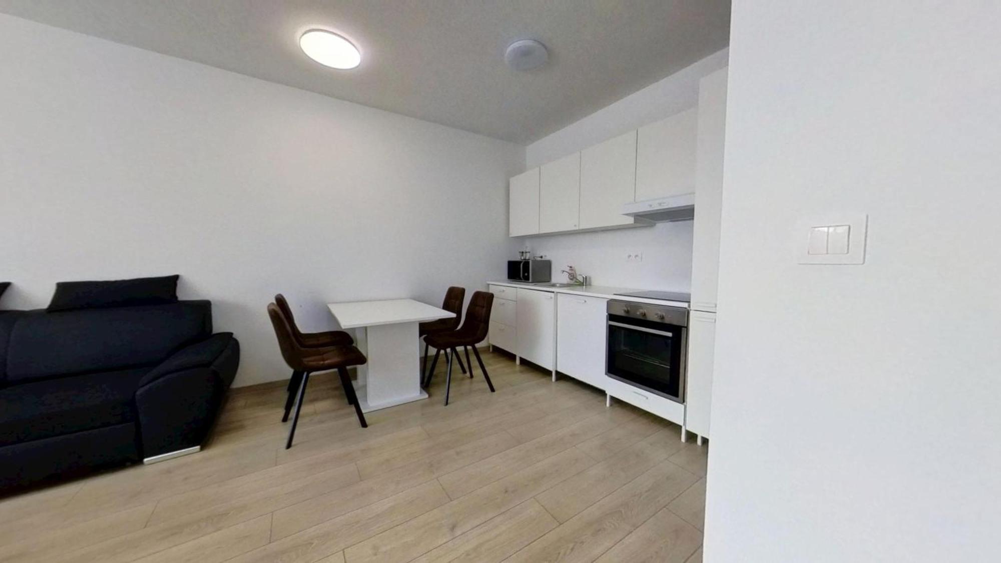 Air-Conditioned 2 Room Apartment, With Terrace, Rovinka, 302 Exterior photo